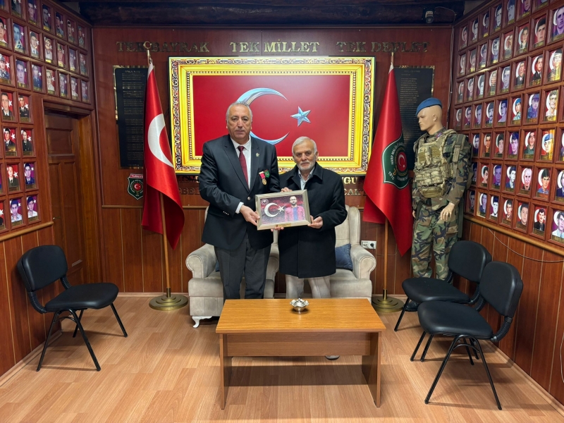 ŞEHİDİMİZ BABASI İBRAHİM CAN'A ANLAMLI HEDİYE